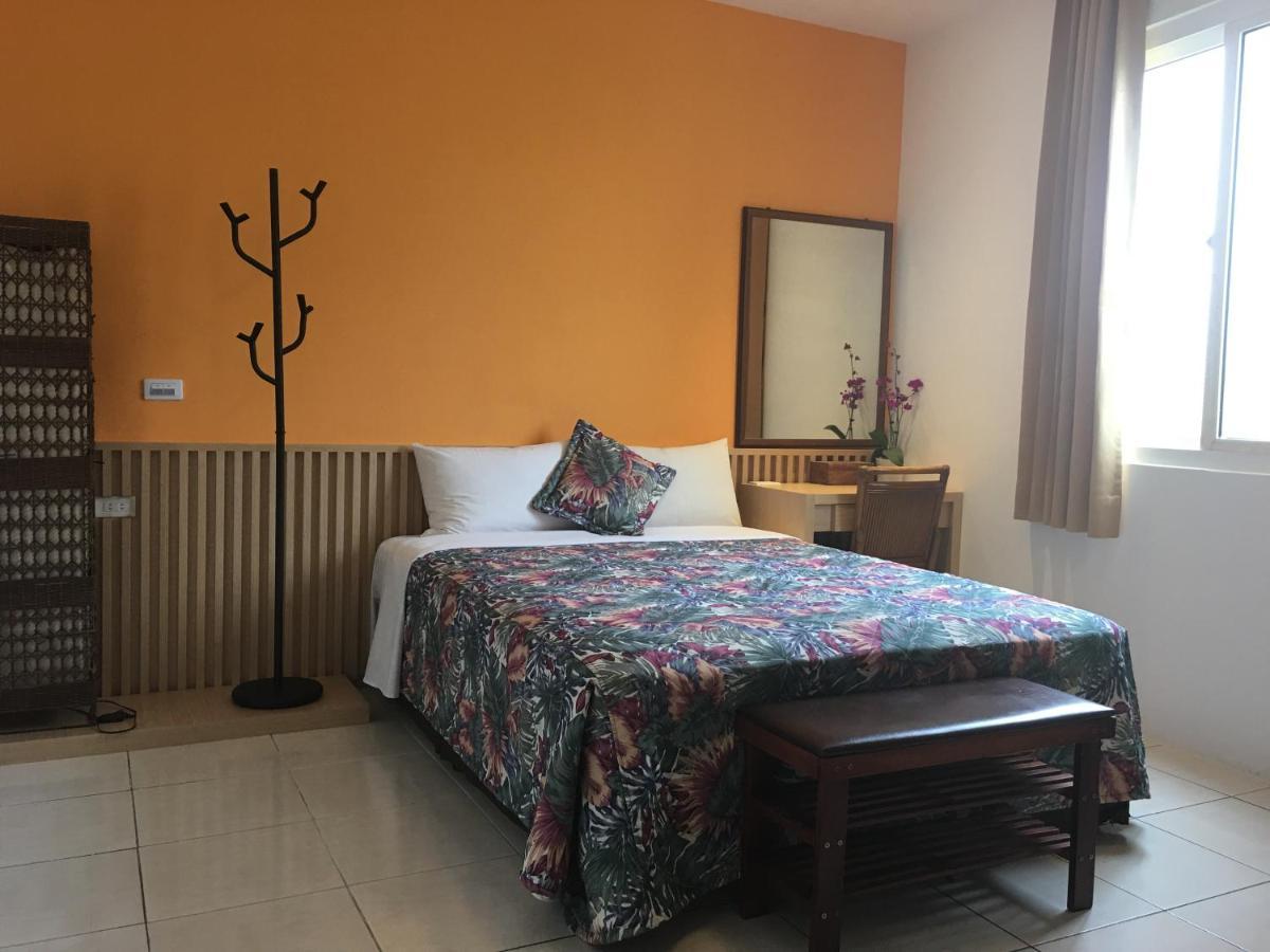 Palm Tree Hotel Kenting Buitenkant foto